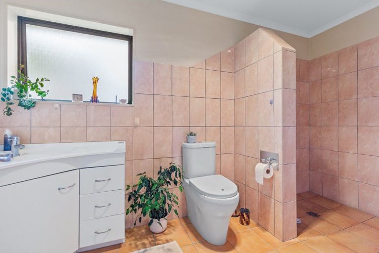 Photo of property in 53 Duke Street, Levin, 5510