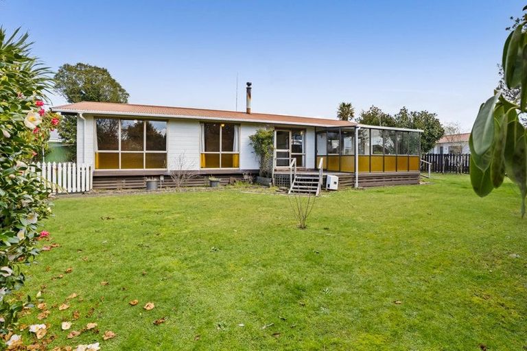 Photo of property in 33 Kowhai Street, Inglewood, 4330