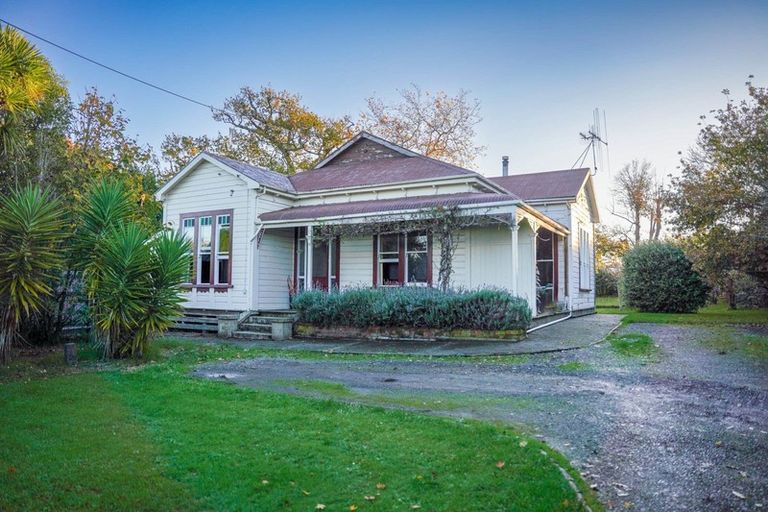 Photo of property in 54 Grey Street, Marton, 4710