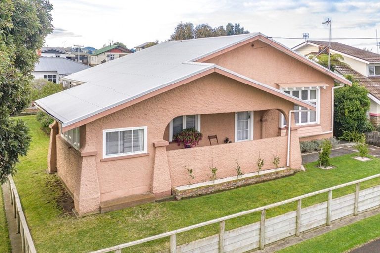 Photo of property in 28 Kawatiri Avenue, Gonville, Whanganui, 4501