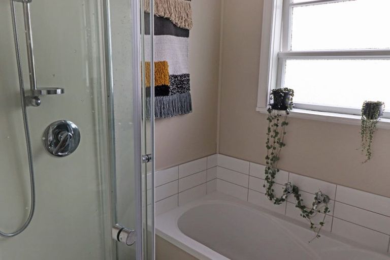 Photo of property in 15 Exchange Street, Ebdentown, Upper Hutt, 5018