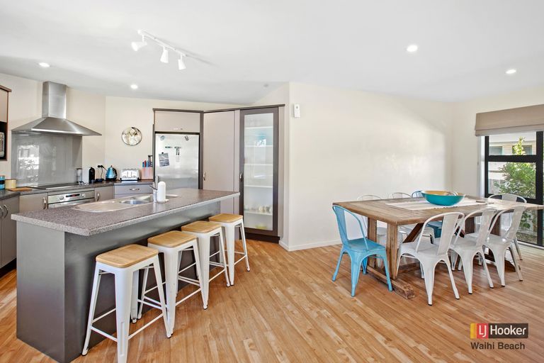 Photo of property in 10a Tuhua Place, Bowentown, Waihi Beach, 3177