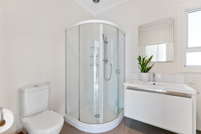 Photo of property in 384 Devon Street West, Lynmouth, New Plymouth, 4310