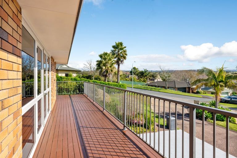 Photo of property in 3 Semillon Avenue, Henderson, Auckland, 0612