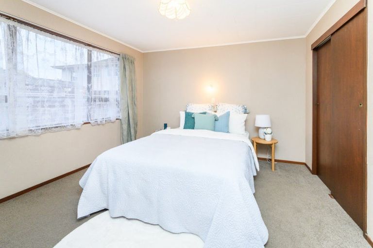 Photo of property in 1/29 Redwood Grove, Hokowhitu, Palmerston North, 4410