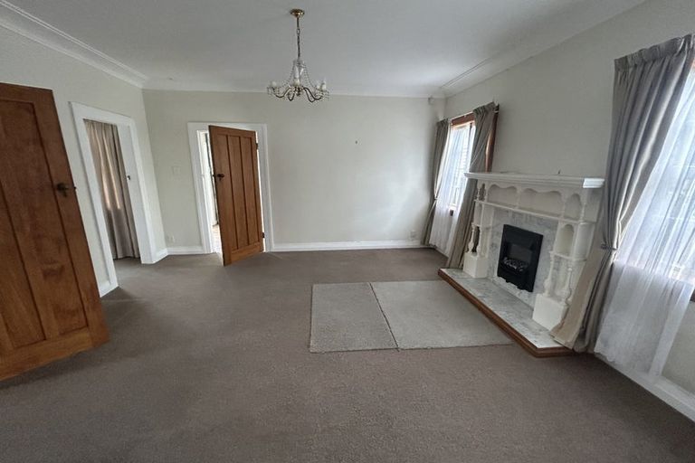 Photo of property in 227 The Parade, Island Bay, Wellington, 6023