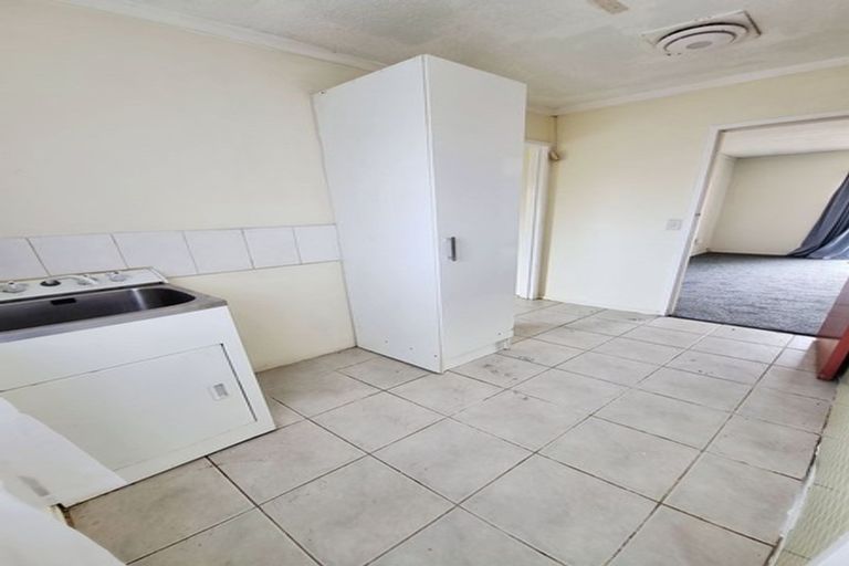 Photo of property in 3/4a Vine Street, Mangere East, Auckland, 2024