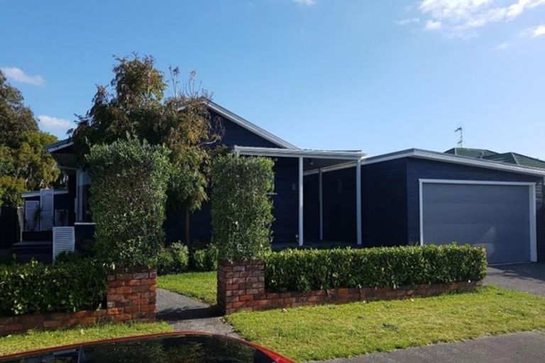 Photo of property in 11 Sunburst Court, Paraparaumu Beach, Paraparaumu, 5032