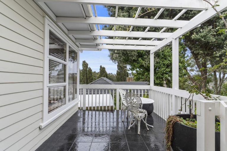 Photo of property in 6 Tilden Avenue, Hillcrest, Auckland, 0627