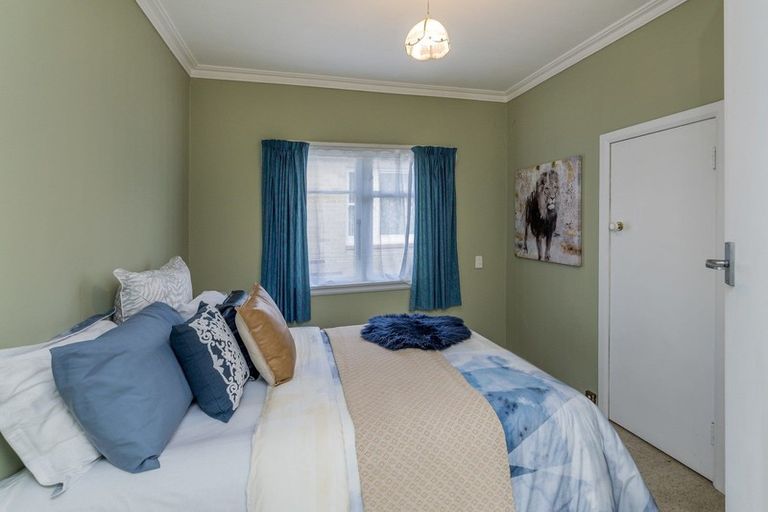 Photo of property in 19 Read Street, Levin, 5510