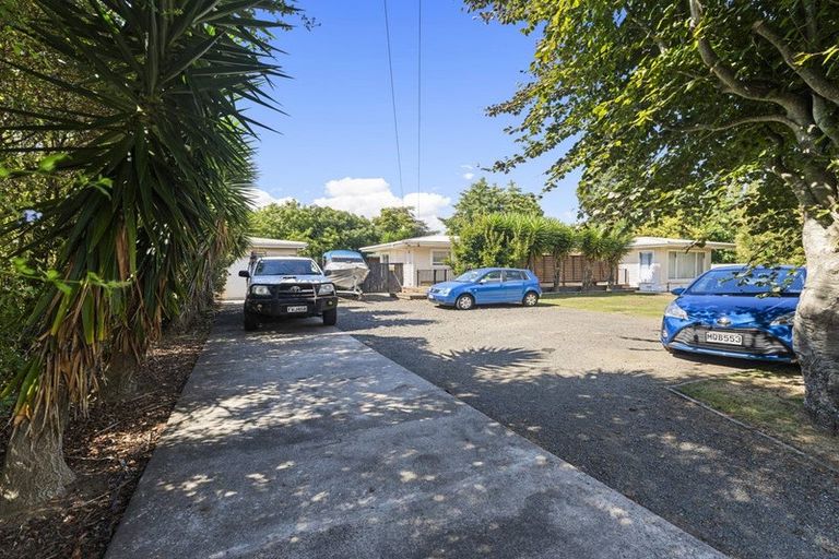 Photo of property in 5 Clevedon Road, Papakura, 2110