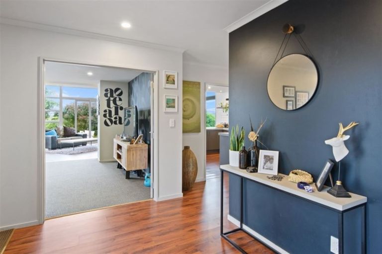 Photo of property in 34 Western Rise, Ohau, Levin, 5570