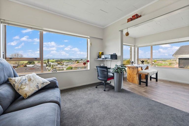 Photo of property in 24 Hillcrest Street, Tirau, 3410