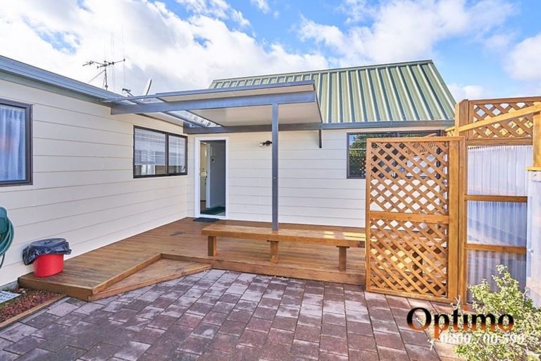 Photo of property in 62 Meadowvale Drive, Levin, 5510