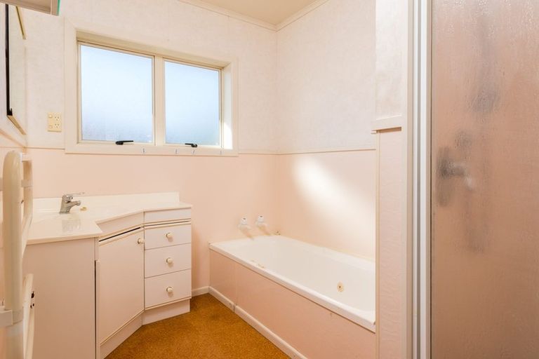 Photo of property in 2/28 Three Mile Bush Road, Te Kamo, Whangarei, 0112