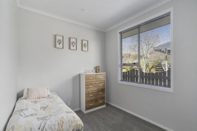 Photo of property in 34 Wesley Avenue, Frankleigh Park, New Plymouth, 4310
