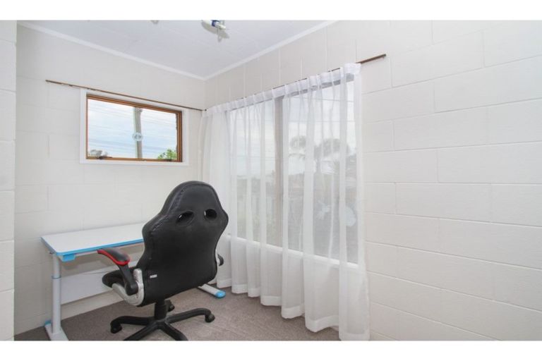 Photo of property in 2/118 Ocean View Road, Northcote, Auckland, 0627