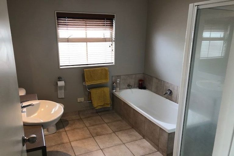 Photo of property in 170a Nile Road, Forrest Hill, Auckland, 0620