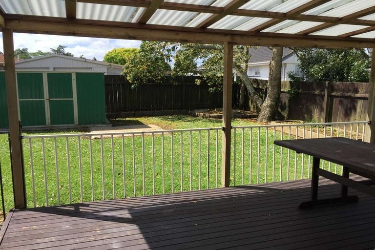 Photo of property in 2/47 Rowandale Avenue, Manurewa, Auckland, 2102