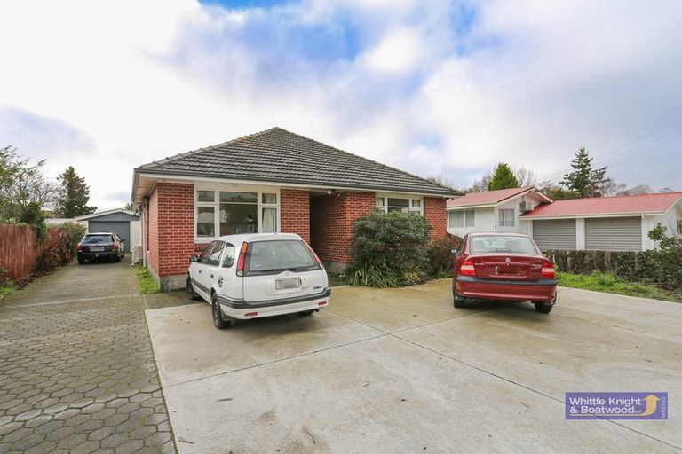 Photo of property in 3 Milnebank Street, Upper Riccarton, Christchurch, 8041