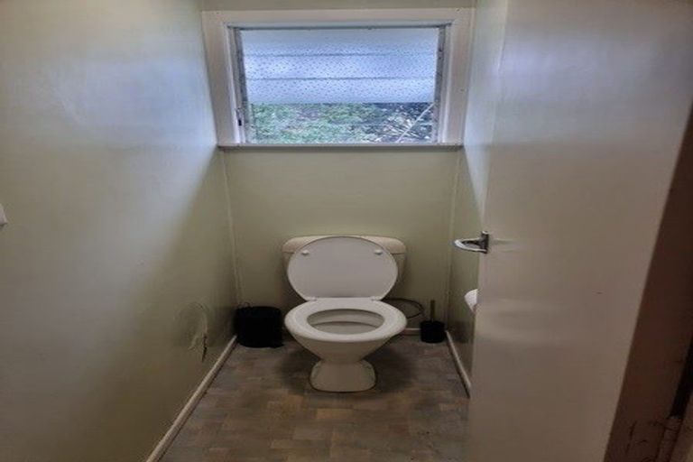 Photo of property in 84 Monarch Avenue, Hillcrest, Auckland, 0627