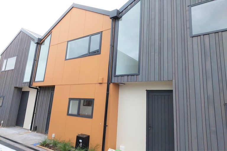 Photo of property in 6/51 Kings Crescent, Hutt Central, Lower Hutt, 5010