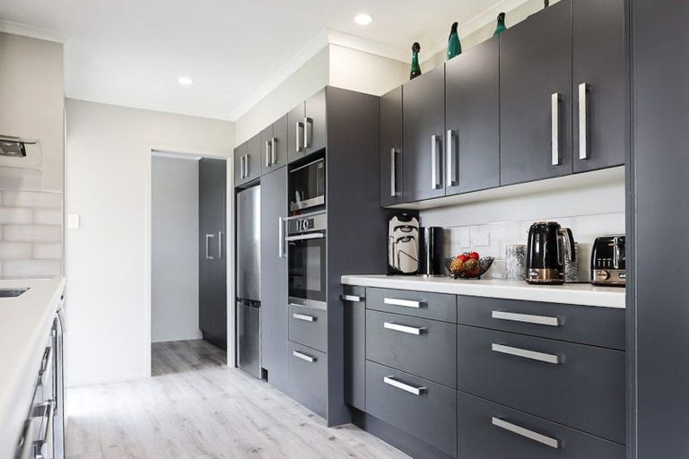 Photo of property in 4 Guinane Street, Dannevirke, 4930