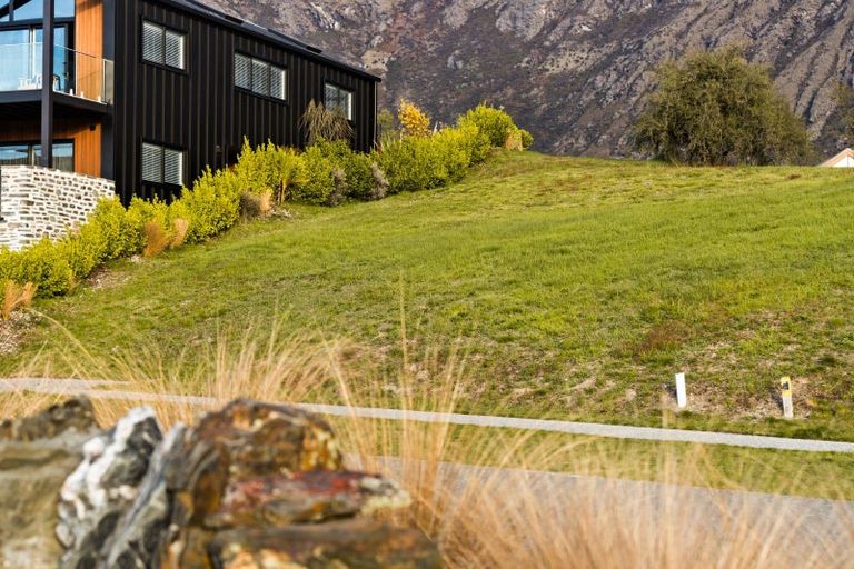 Photo of property in 9 Rannoch Drive, Jacks Point, Queenstown, 9371