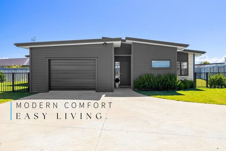 Photo of property in 16 Tawhai Crescent, Wharewaka, Taupo, 3330