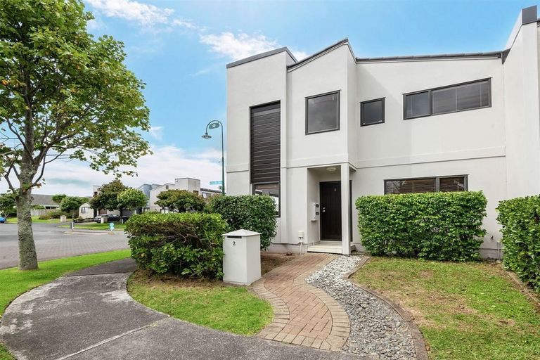 Photo of property in 2 Puma Drive, Golflands, Auckland, 2013