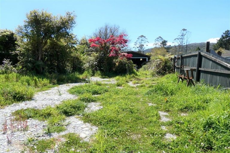 Photo of property in 16 Inverness Street, Dunollie, Runanga, 7803