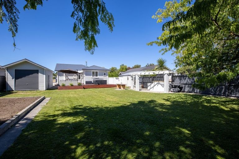 Photo of property in 75 Ayers Street, Rangiora, 7400