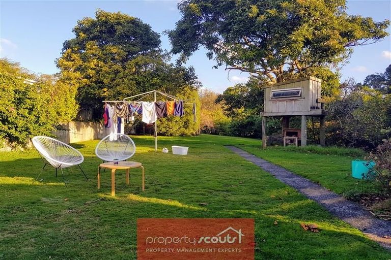 Photo of property in 40 Waiwaka Terrace, Strandon, New Plymouth, 4312