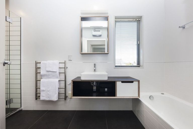 Photo of property in 25b Taylors Avenue, Bryndwr, Christchurch, 8052