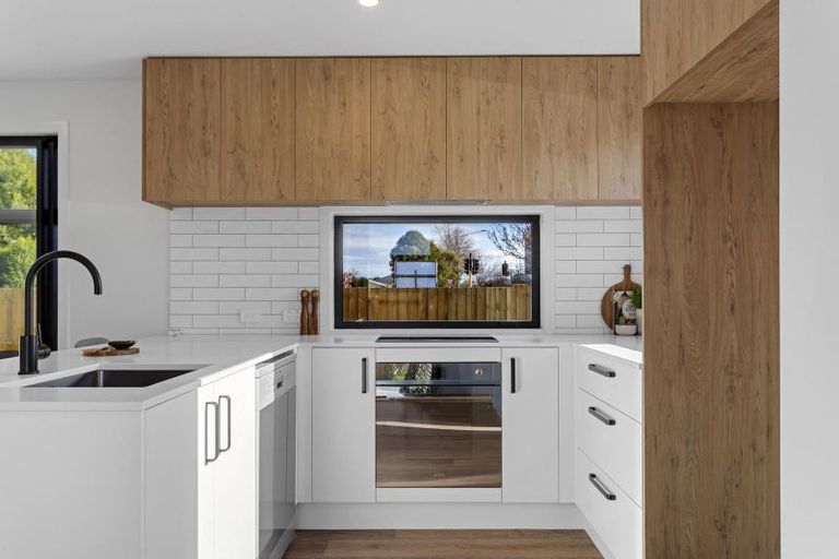 Photo of property in 1/19 Dilworth Street, Riccarton, Christchurch, 8011