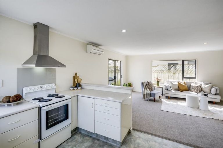 Photo of property in 2/145 Nelson Crescent, Napier South, Napier, 4110