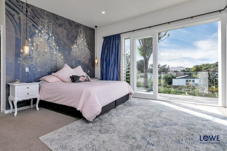 Photo of property in 63 Ngataringa Road, Devonport, Auckland, 0624
