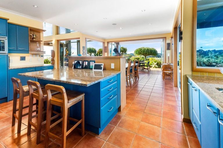 Photo of property in 18 Kaha Place, Russell, 0272