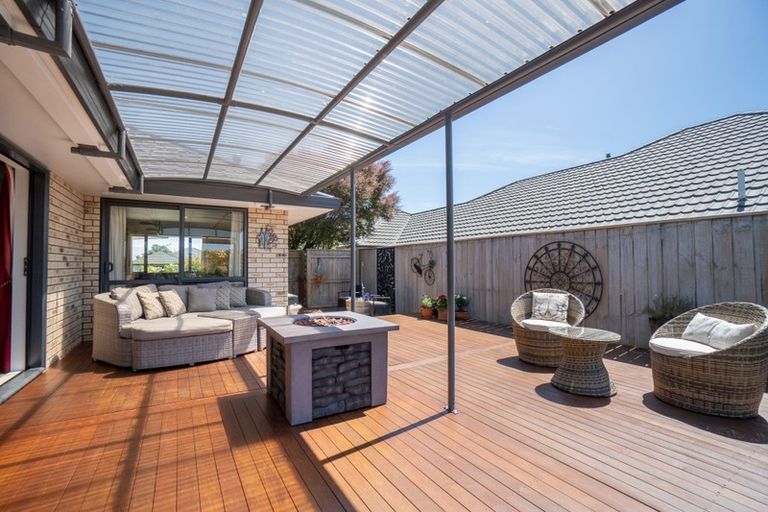 Photo of property in 147 Pacific Drive, Fitzherbert, Palmerston North, 4410