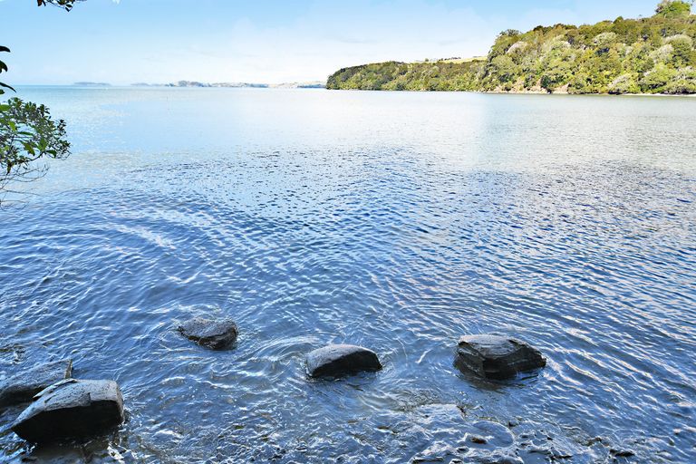 Photo of property in 10 Clinton Road, Tawharanui Peninsula, Matakana, 0986