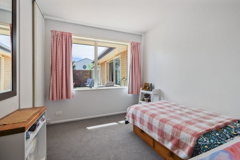 Photo of property in 16 Chamberlain Lane, Rangiora, 7400