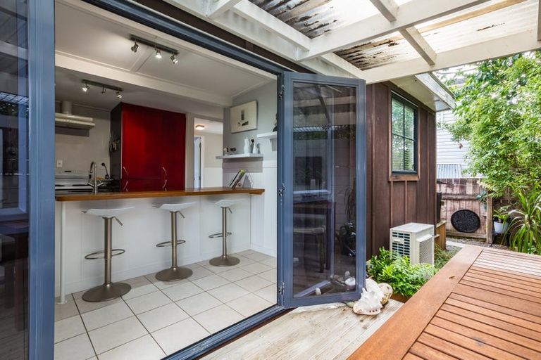 Photo of property in 5b Percival Road, Paraparaumu Beach, Paraparaumu, 5032