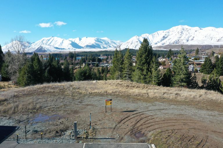 Photo of property in 25 Edwards Lane, Lake Tekapo, 7999