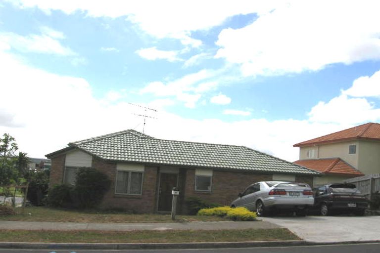 Photo of property in 6 Black Teal Close, Unsworth Heights, Auckland, 0632