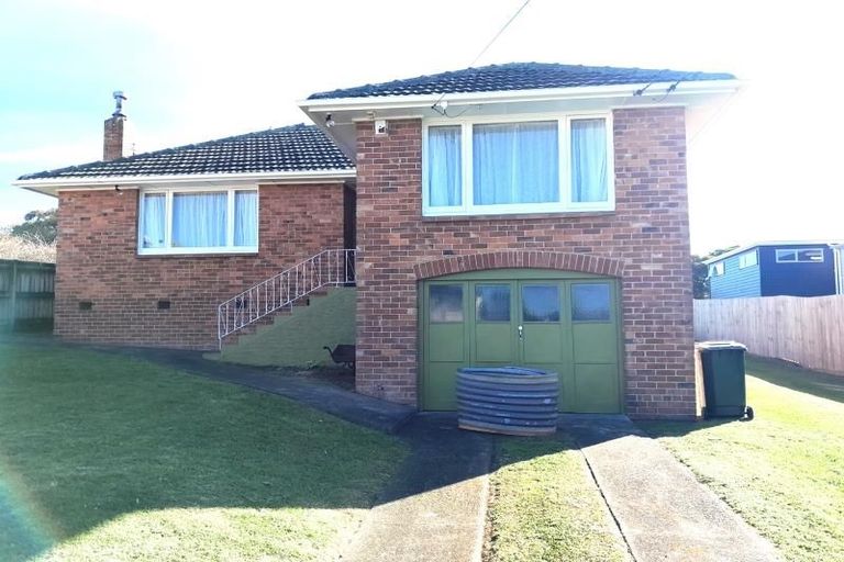 Photo of property in 8 Blossom Lane, Manurewa, Auckland, 2102
