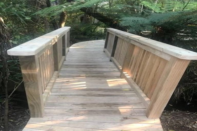 Photo of property in 49e Park Rise, Campbells Bay, Auckland, 0630