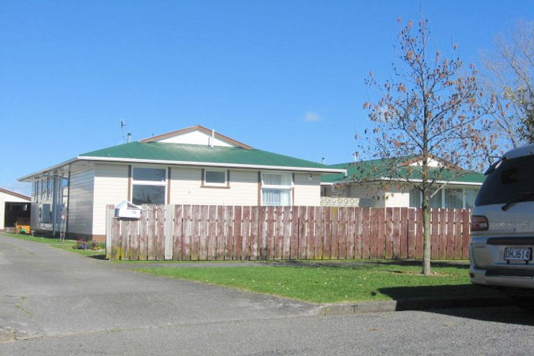 Photo of property in 18 Awatea Street, Levin, 5510