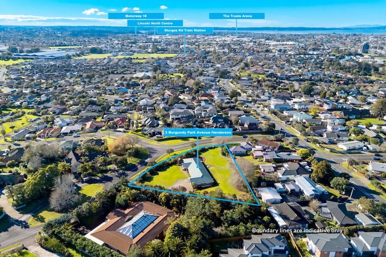 Photo of property in 2 Burgundy Park Avenue, Henderson, Auckland, 0612