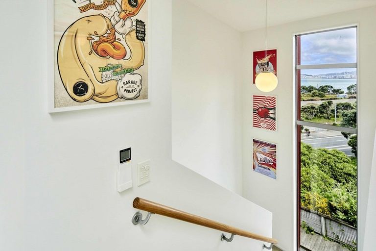 Photo of property in 14/2 Onslow Road, Khandallah, Wellington, 6035