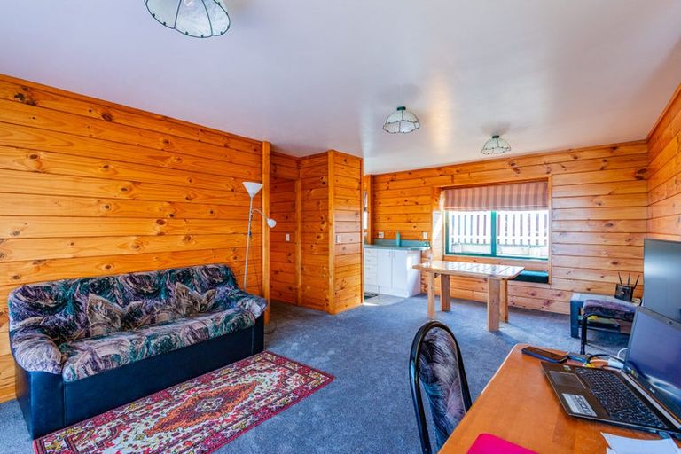 Photo of property in 40 Bruce Road, Glenfield, Auckland, 0629